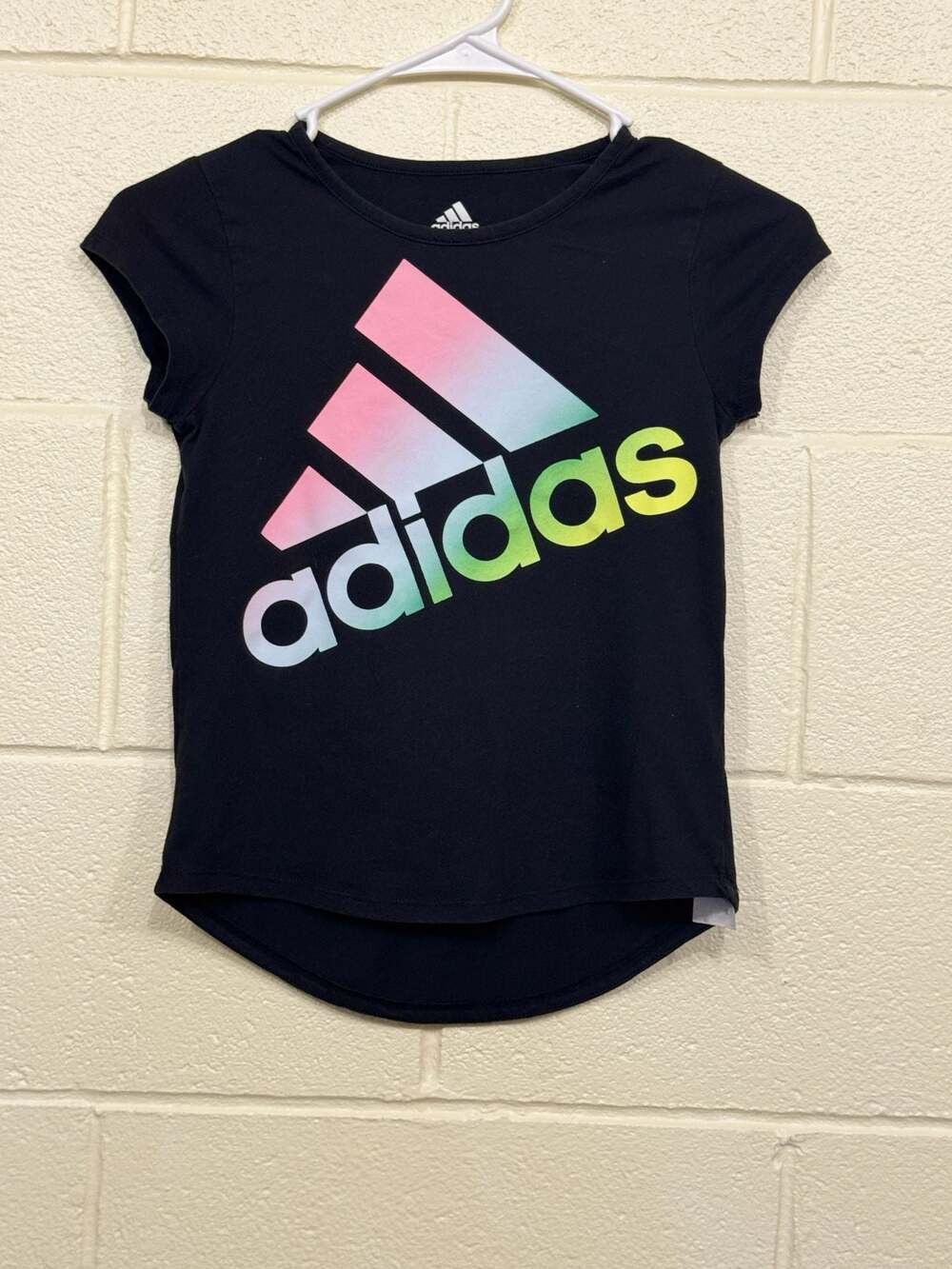 Adidas Girls Short Sleeve Graphic Tee Shirt Black Size Small 7/8